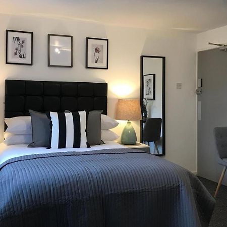 Glaisdale Studios Wolverhampton Eksteriør bilde