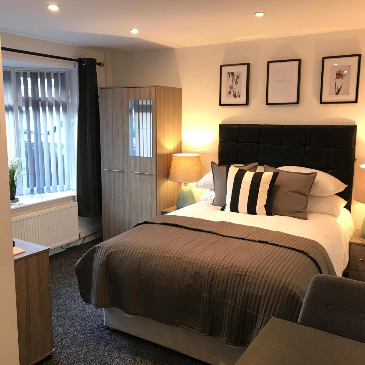 Glaisdale Studios Wolverhampton Eksteriør bilde